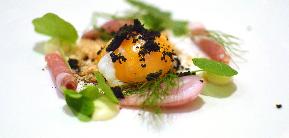 Head Chefs from six award-winning restaurants  create a degustation extravaganza.