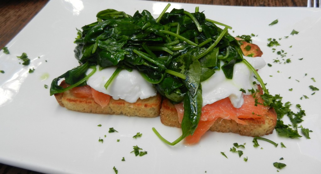 "Smoked salmon" "poached eggs" "gluten free bread" "spinach" "Perth Restaurant Reviews" "Perth food blog" "food blog" Chompchomp "Gluten free" "Fructose malabsorption" "Maylands" "Breakfast" "brunch" "Chapels on Whatley" "tea tasting" "Chinese tea" "asian furniture" "cafe"
